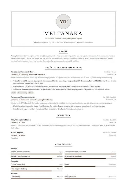 Aperçu du modèle de CV Elegant Serif — une mise en page classic
