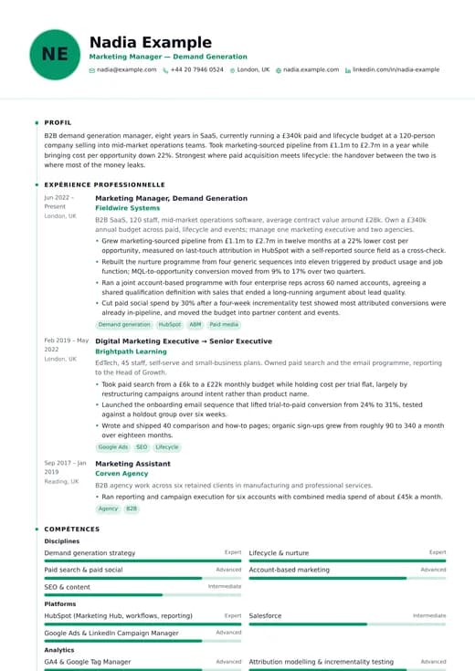 Aperçu du modèle de CV Modern Clean — une mise en page modern